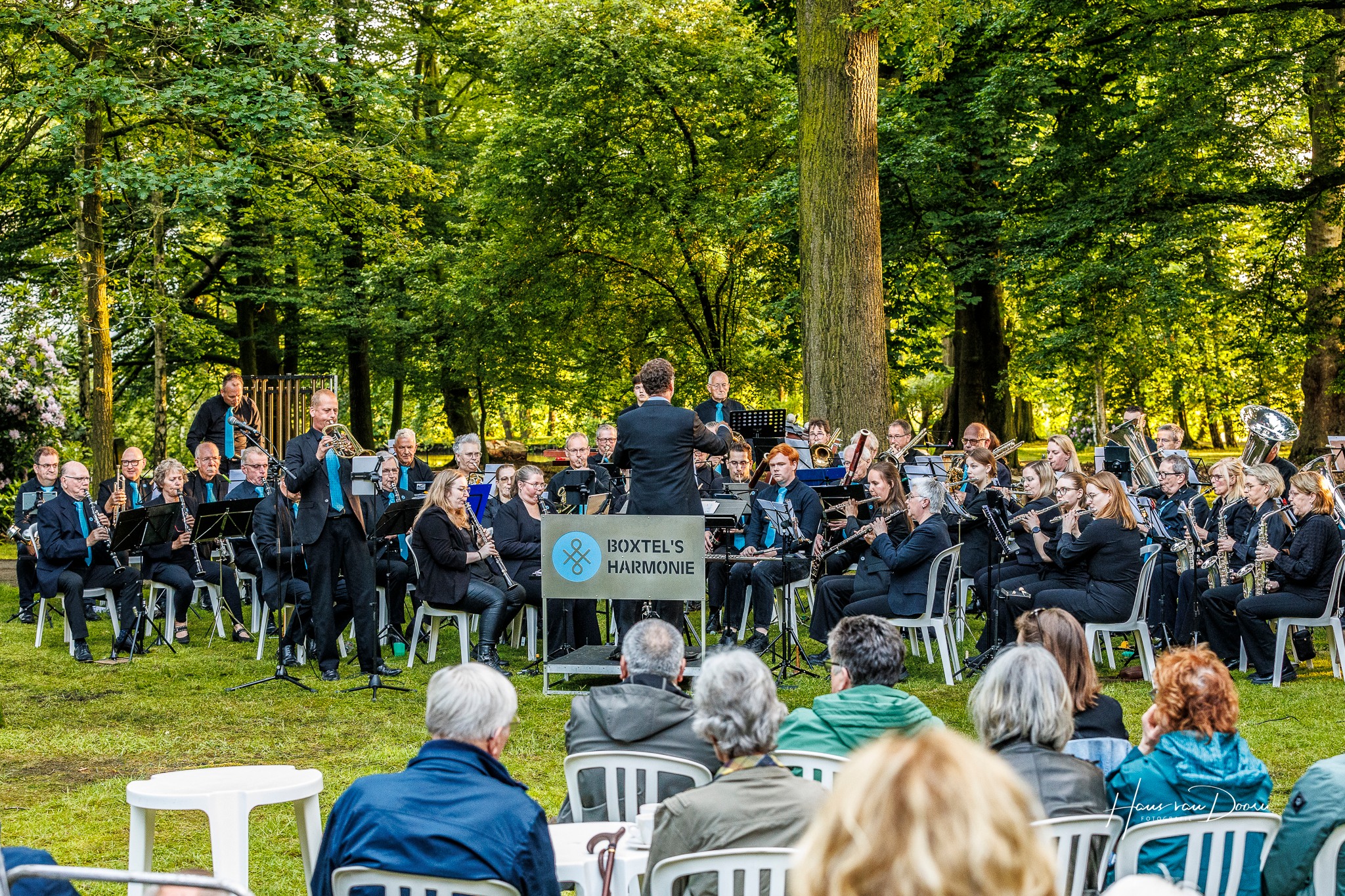 20240525 Boxtels Harmonie bij spiegeltent 1